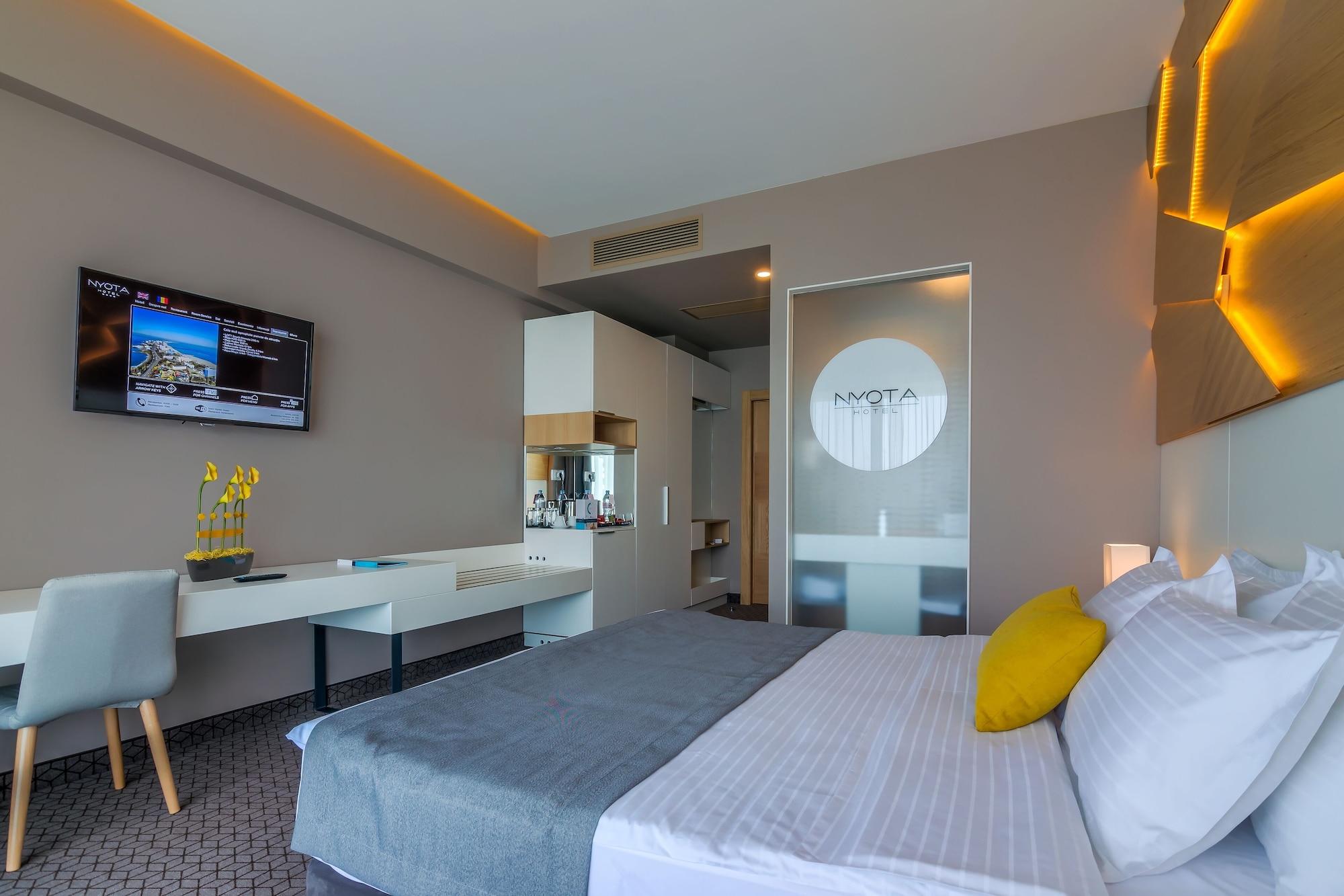 Nyota Hotel & Conference Center Mamaia Extérieur photo