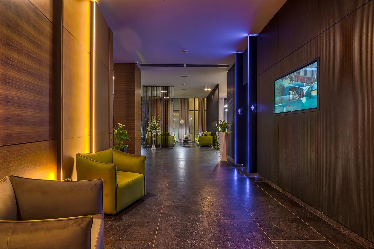 Nyota Hotel & Conference Center Mamaia Extérieur photo