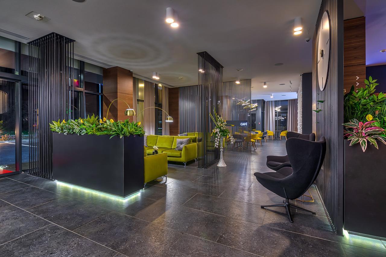 Nyota Hotel & Conference Center Mamaia Extérieur photo