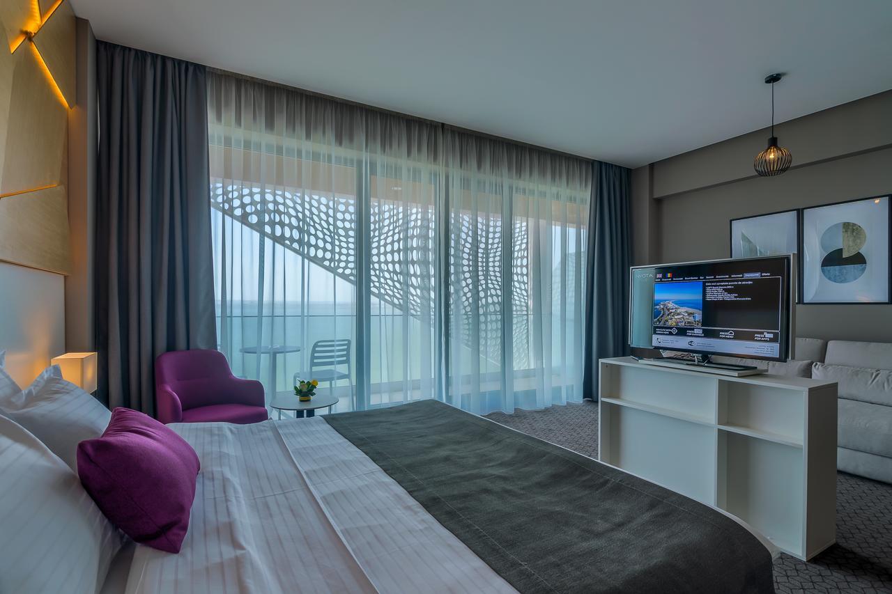Nyota Hotel & Conference Center Mamaia Extérieur photo