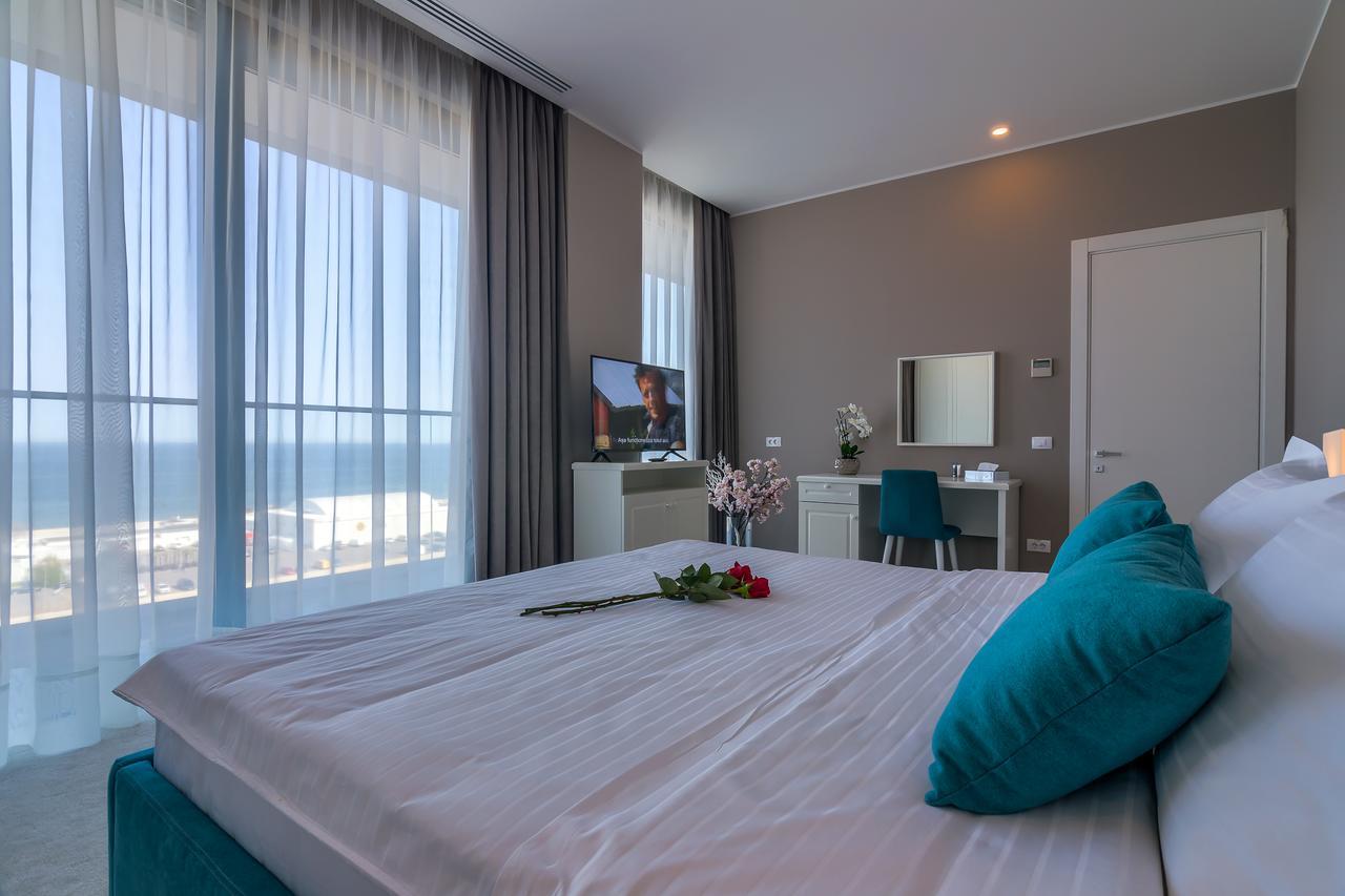 Nyota Hotel & Conference Center Mamaia Extérieur photo
