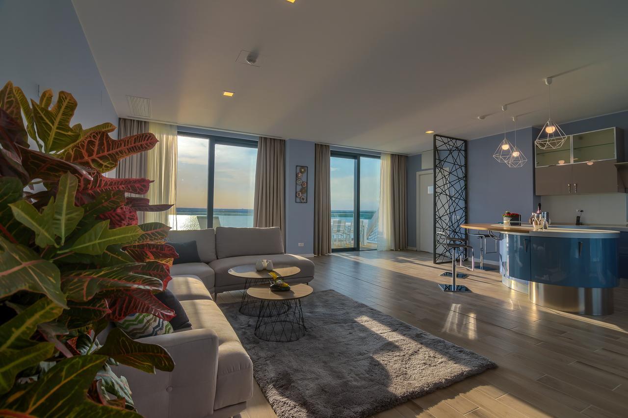 Nyota Hotel & Conference Center Mamaia Extérieur photo