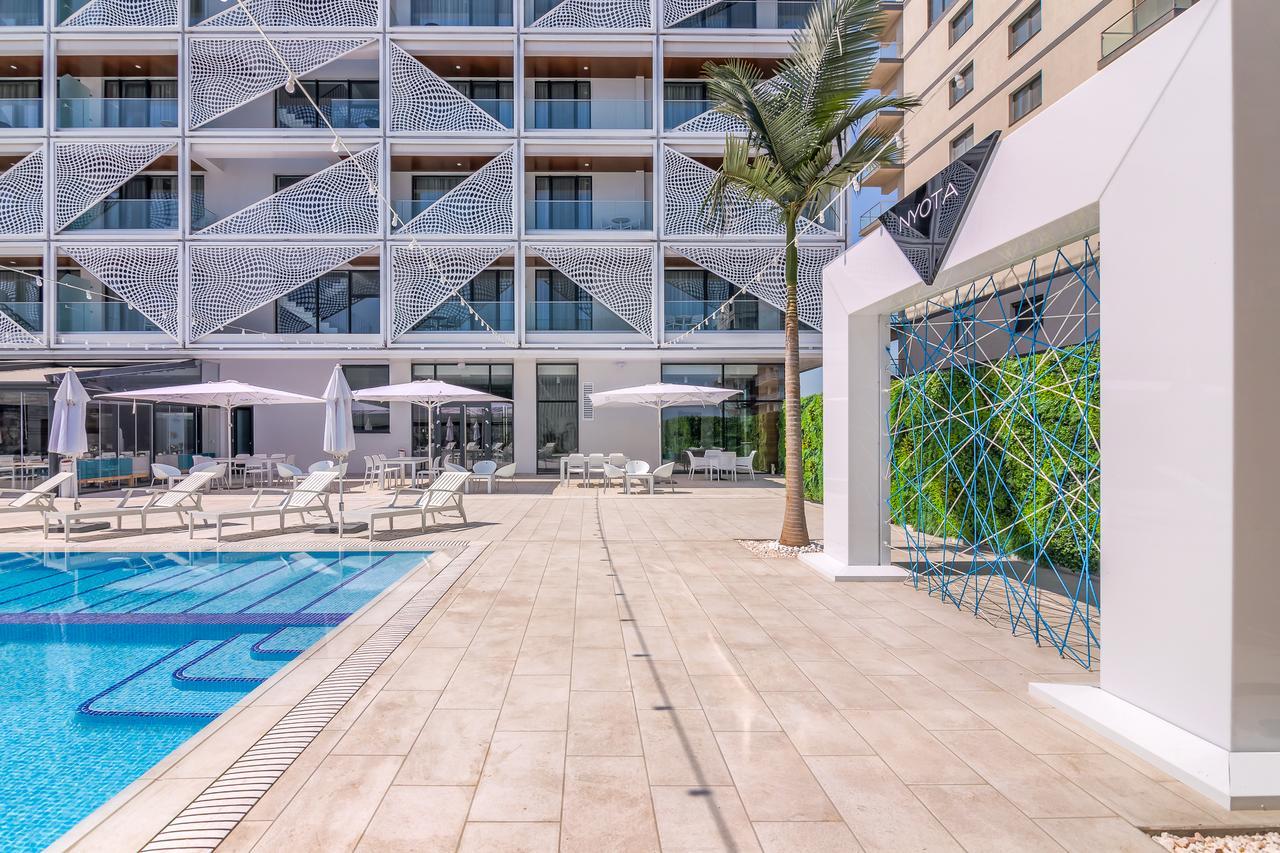 Nyota Hotel & Conference Center Mamaia Extérieur photo