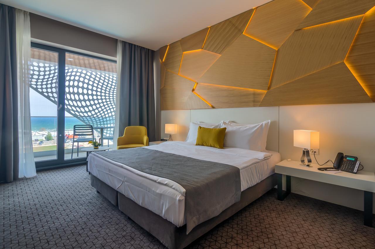 Nyota Hotel & Conference Center Mamaia Extérieur photo
